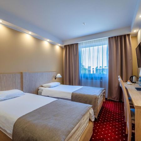 Hotel 500 Тарново-Подґурне Екстер'єр фото