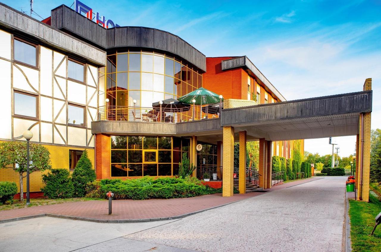 Hotel 500 Тарново-Подґурне Екстер'єр фото