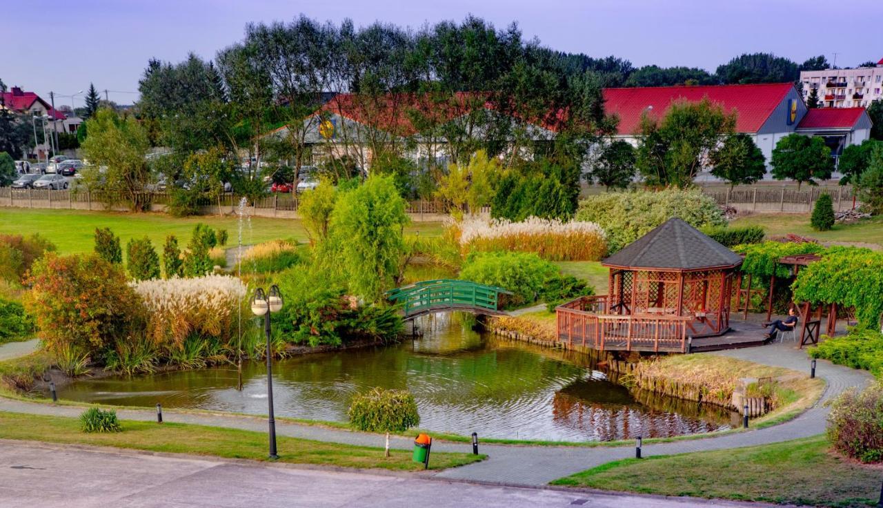Hotel 500 Тарново-Подґурне Екстер'єр фото